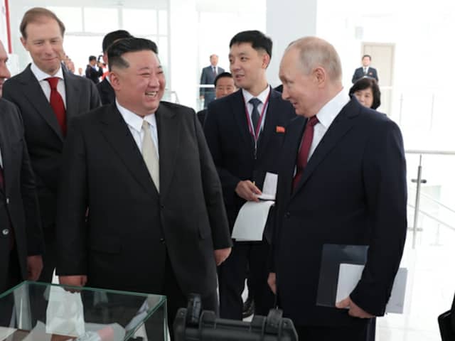 Vladimir Putin Accepts Invite To North Korea During Kim Jong-un’s ...